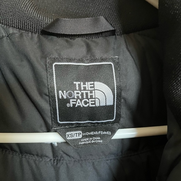 Women’s The North Face Long Winter Parka - Picture 3 of 4